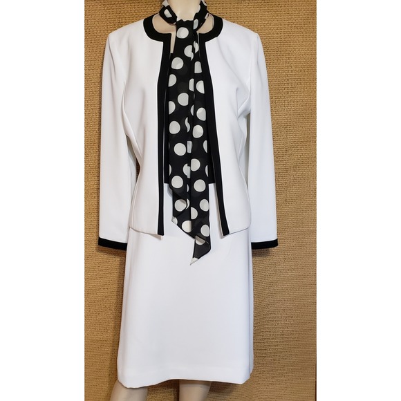 Le Suit Dresses & Skirts - Le Suit - Skirt Suit Set White Black Trim Career Office Classic - Womens Size 8